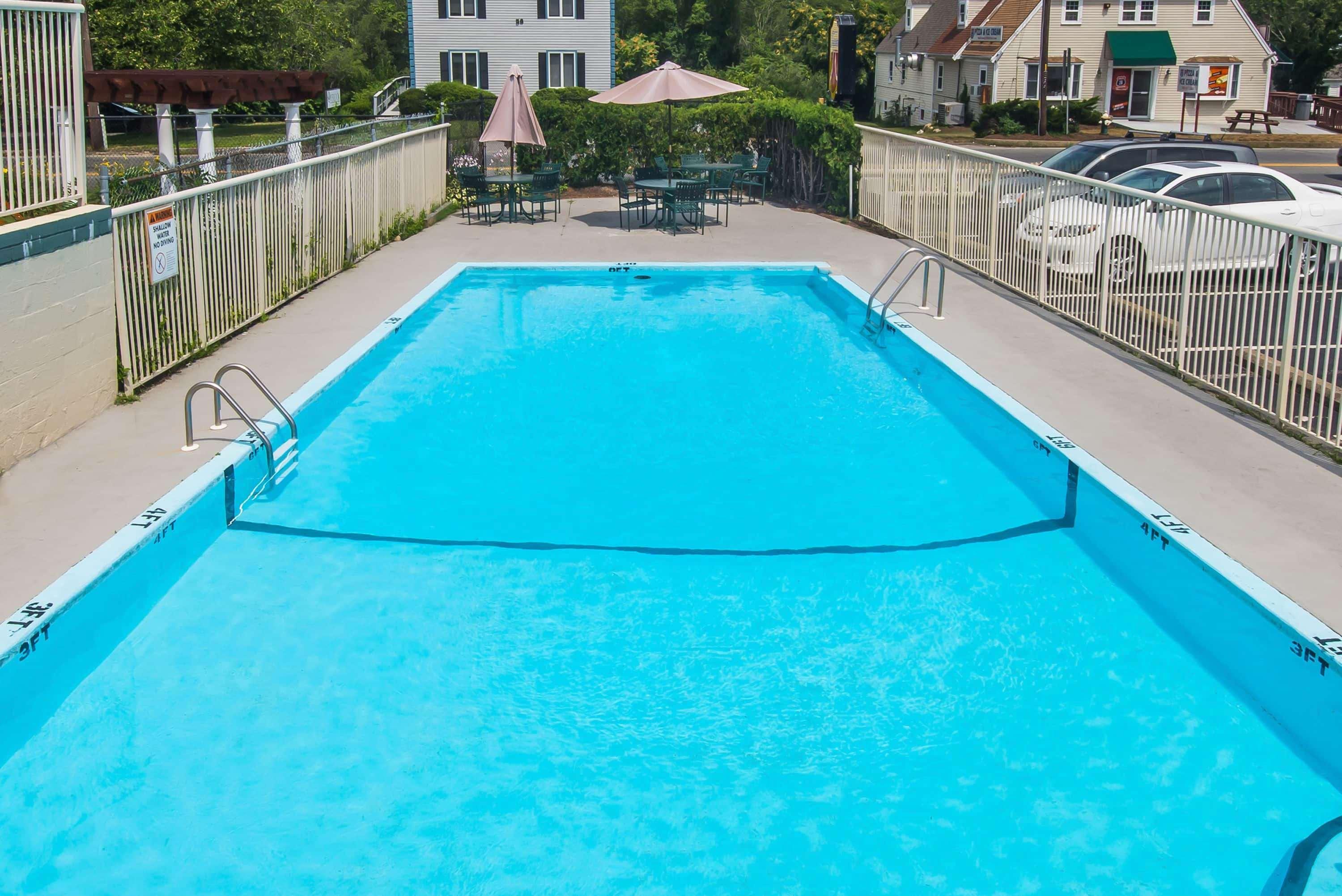 Relax Inn Cape Cod West Yarmouth Hyannis Екстериор снимка