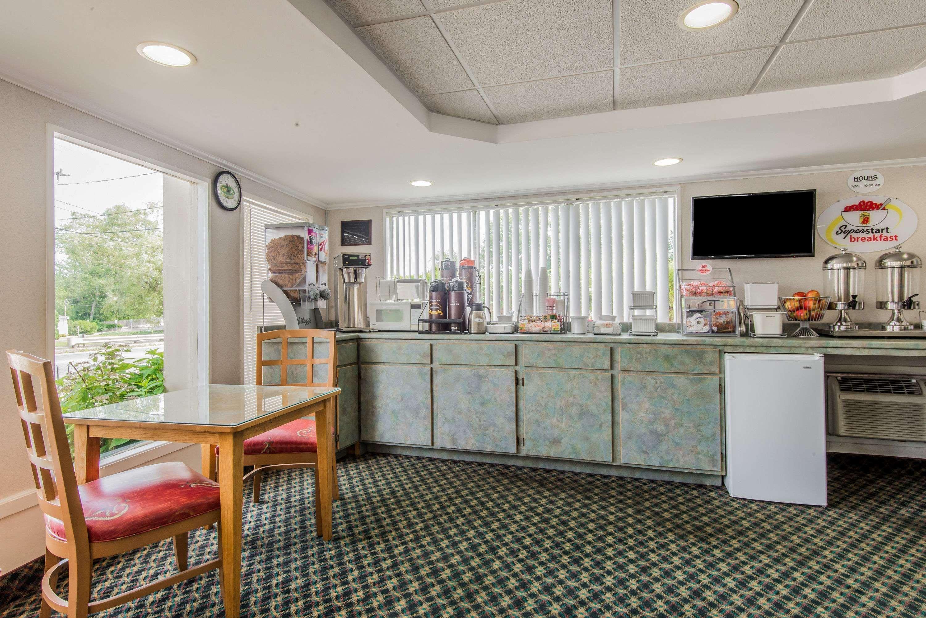 Relax Inn Cape Cod West Yarmouth Hyannis Екстериор снимка